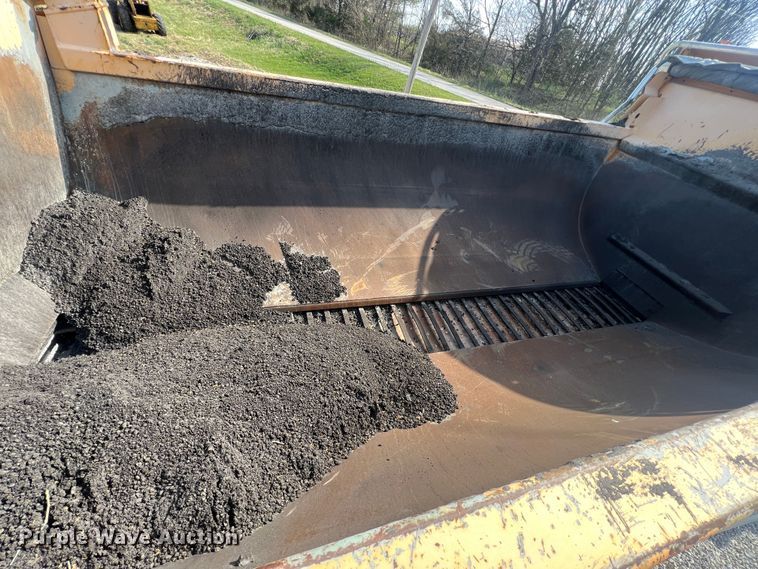 image for item LI9562 2009 International WorkStar 7500  dump truck