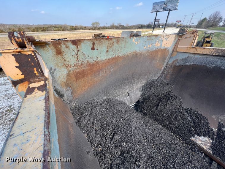 image for item LI9562 2009 International WorkStar 7500  dump truck