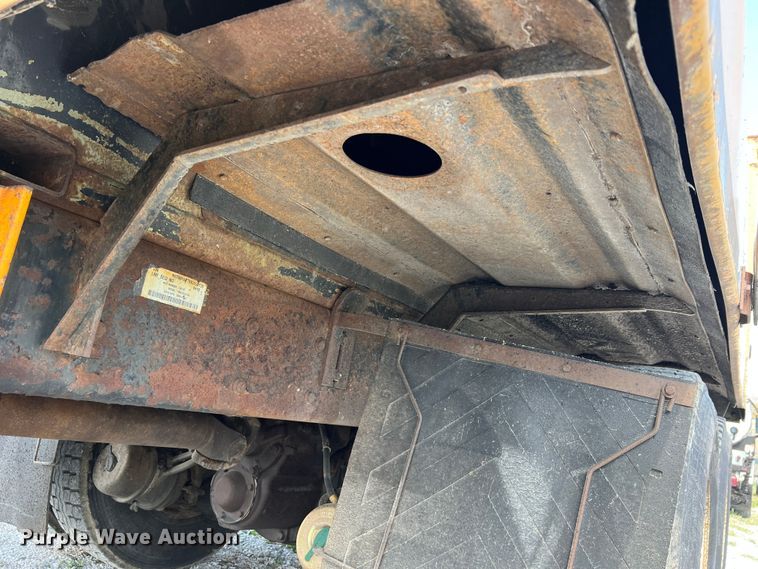 image for item LI9562 2009 International WorkStar 7500  dump truck