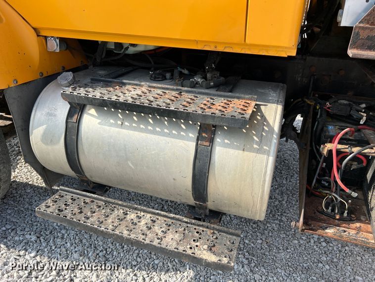 image for item LI9562 2009 International WorkStar 7500  dump truck