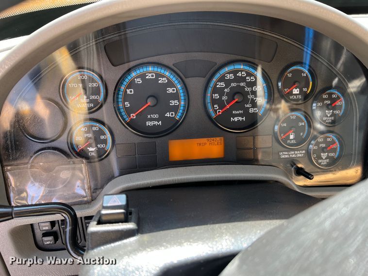 image for item LI9562 2009 International WorkStar 7500  dump truck