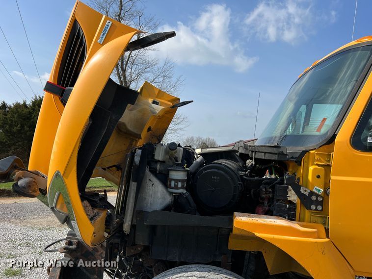 image for item LI9562 2009 International WorkStar 7500  dump truck