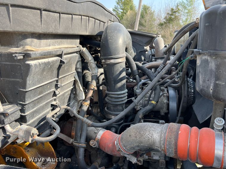 image for item LI9562 2009 International WorkStar 7500  dump truck