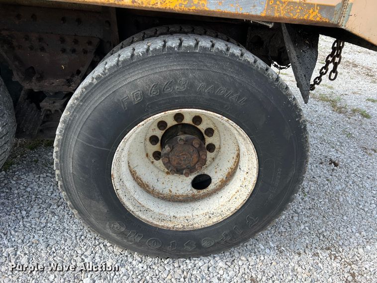 image for item LI9562 2009 International WorkStar 7500  dump truck