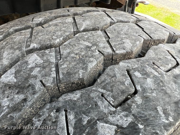 image for item LI9562 2009 International WorkStar 7500  dump truck