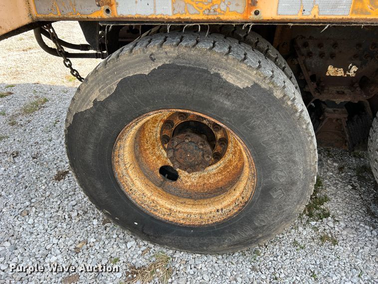 image for item LI9562 2009 International WorkStar 7500  dump truck