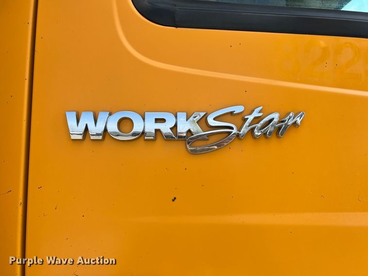 image for item LI9562 2009 International WorkStar 7500  dump truck