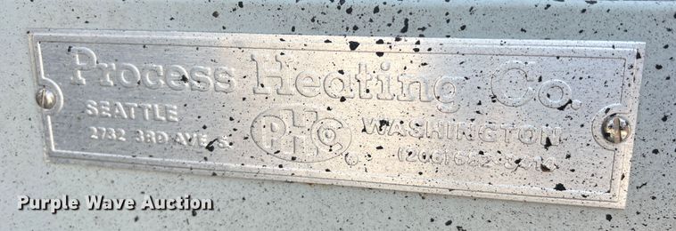 image for item LI9563 2004 Chevrolet C7500  oil distributor truck