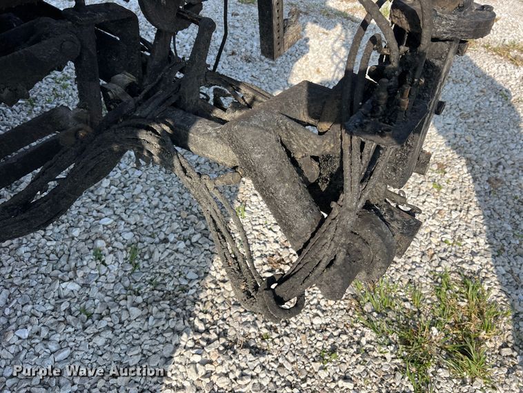 image for item LI9563 2004 Chevrolet C7500  oil distributor truck