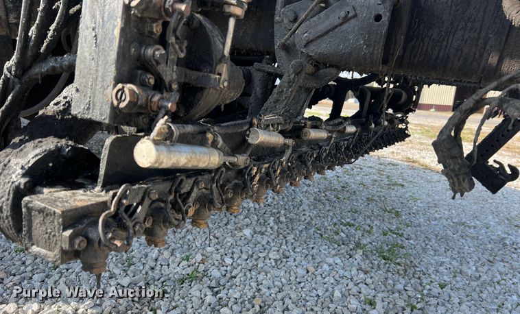 image for item LI9563 2004 Chevrolet C7500  oil distributor truck