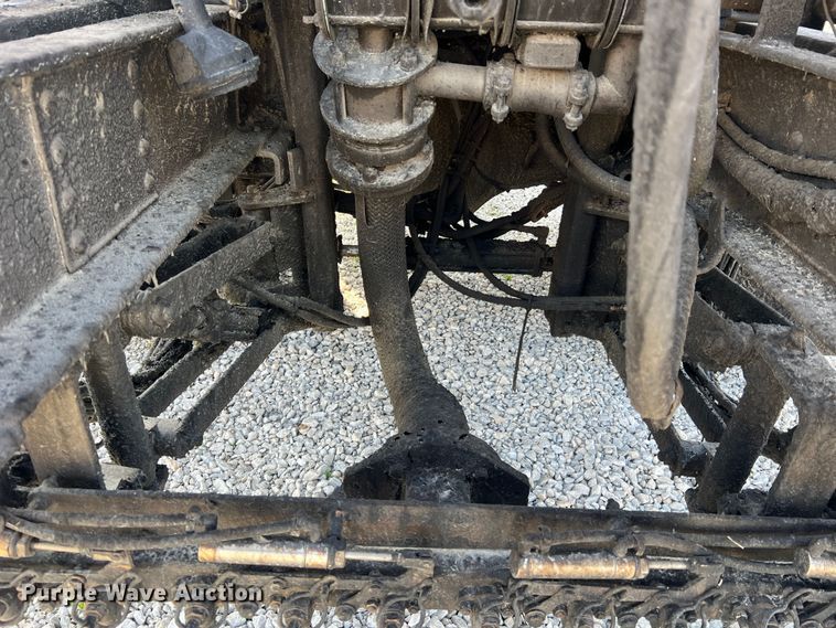 image for item LI9563 2004 Chevrolet C7500  oil distributor truck