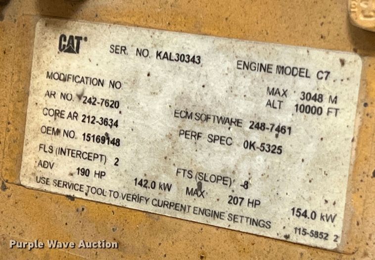 image for item LI9563 2004 Chevrolet C7500  oil distributor truck