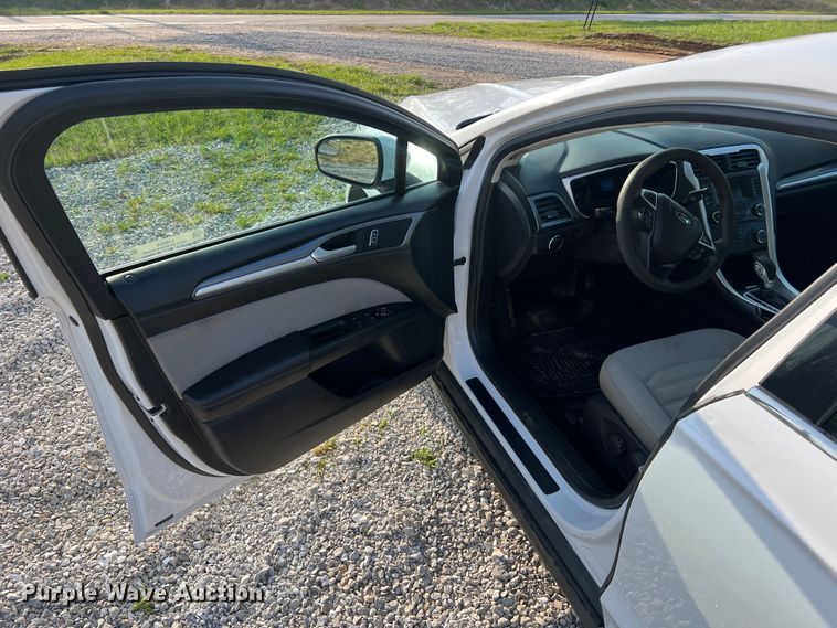 image for item LI9564 2014 Ford Fusion