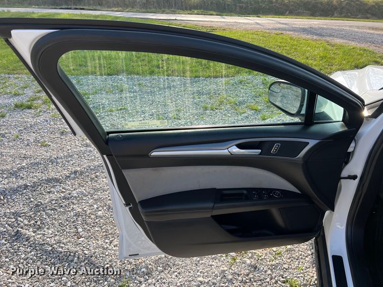 image for item LI9564 2014 Ford Fusion