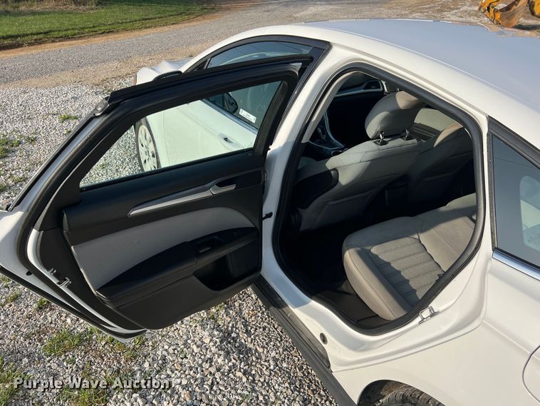 image for item LI9564 2014 Ford Fusion