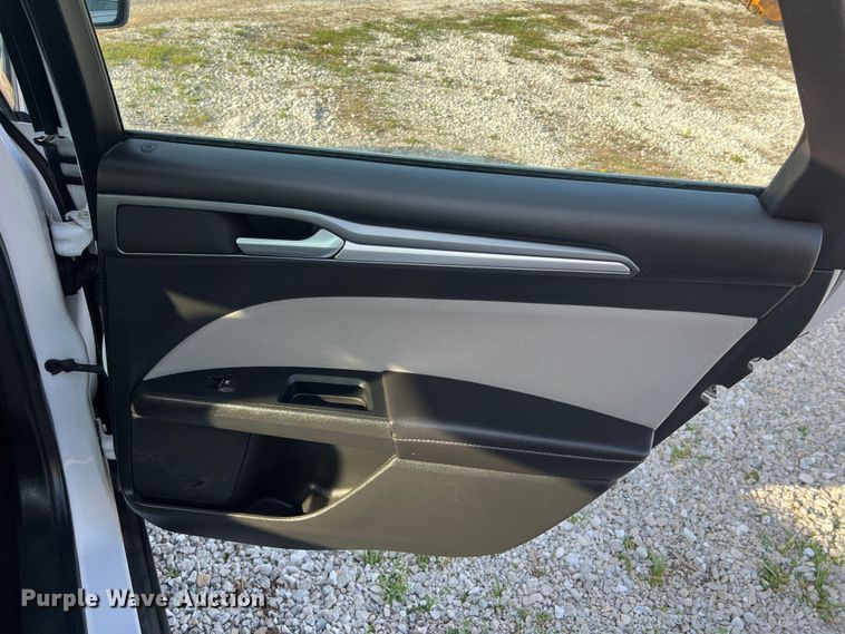 image for item LI9564 2014 Ford Fusion