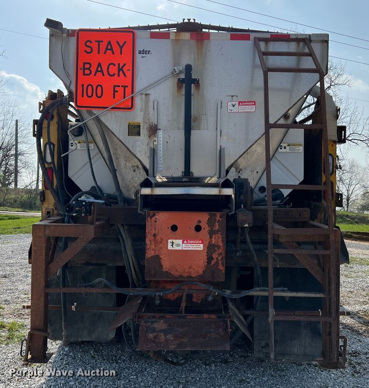 image for item LI9565 2006 International 7400 dump truck