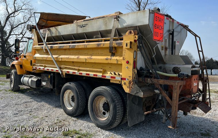 image for item LI9565 2006 International 7400 dump truck