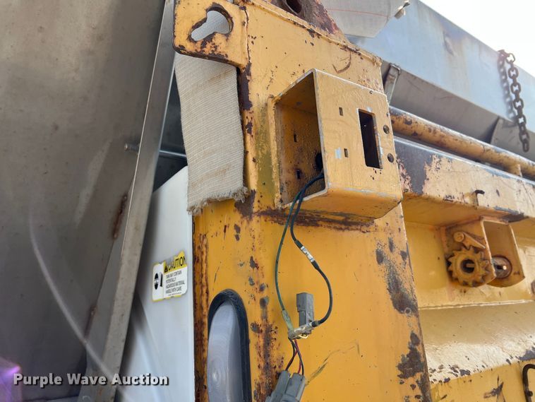 image for item LI9565 2006 International 7400 dump truck