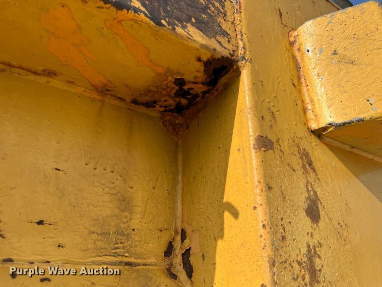 image for item LI9565 2006 International 7400 dump truck