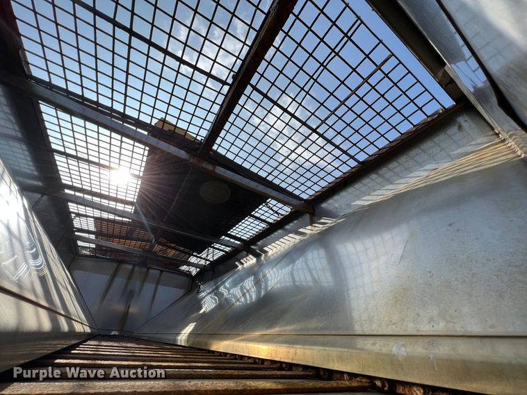 image for item LI9565 2006 International 7400 dump truck