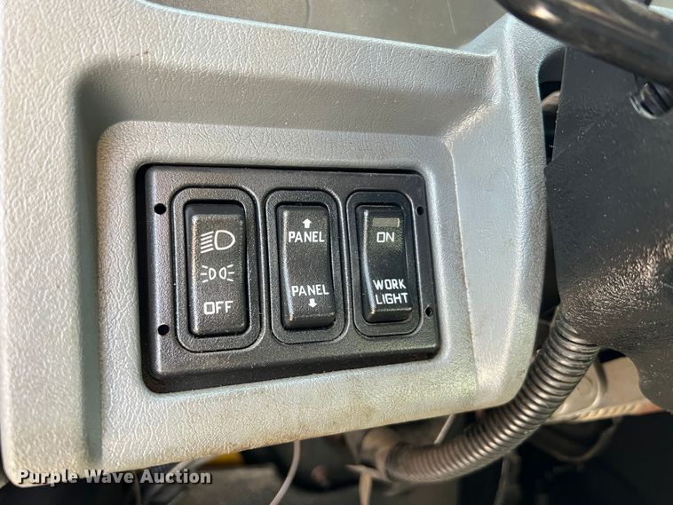 image for item LI9565 2006 International 7400 dump truck