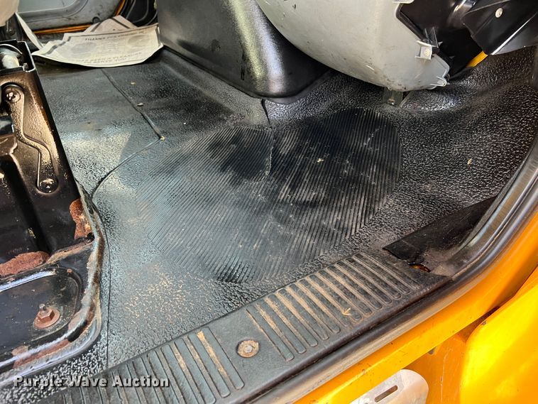 image for item LI9565 2006 International 7400 dump truck