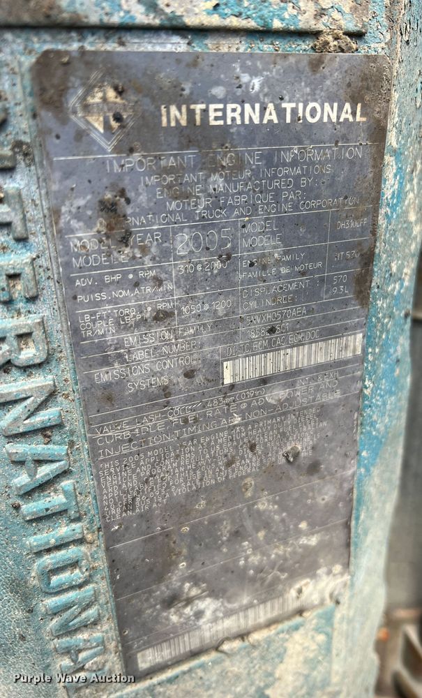 image for item LI9565 2006 International 7400 dump truck