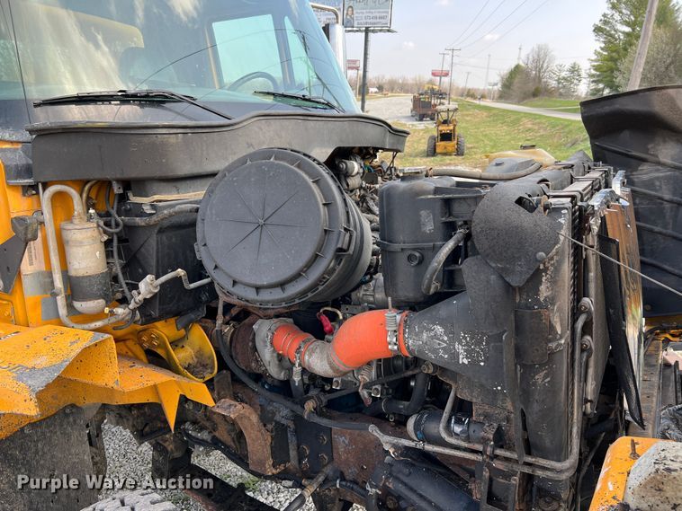 image for item LI9565 2006 International 7400 dump truck