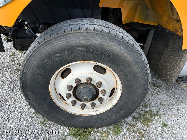 image for item LI9565 2006 International 7400 dump truck