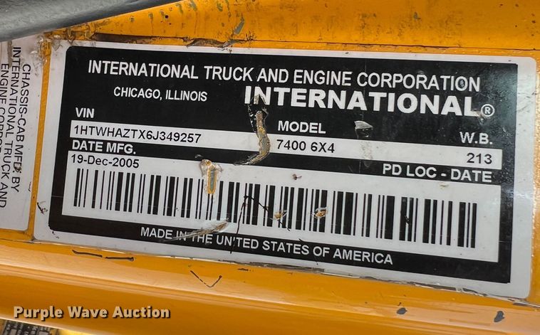 image for item LI9565 2006 International 7400 dump truck