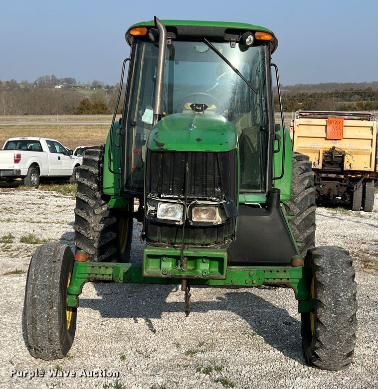 image for item LI9566 John Deere 7130  tractor