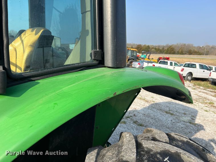 image for item LI9566 John Deere 7130  tractor