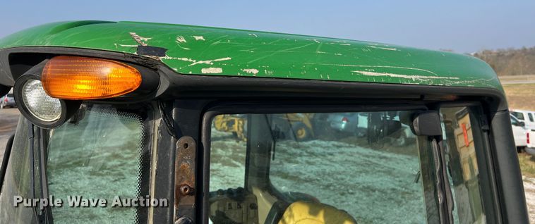 image for item LI9566 John Deere 7130  tractor