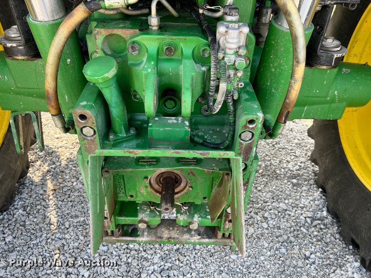 image for item LI9566 John Deere 7130  tractor