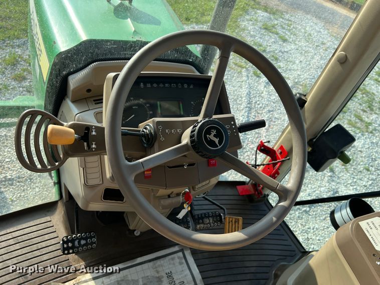 image for item LI9566 John Deere 7130  tractor