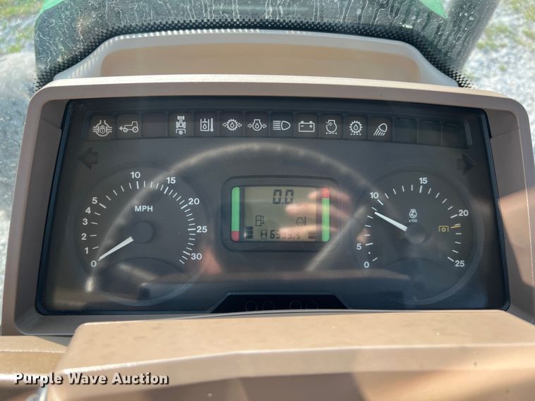 image for item LI9566 John Deere 7130  tractor