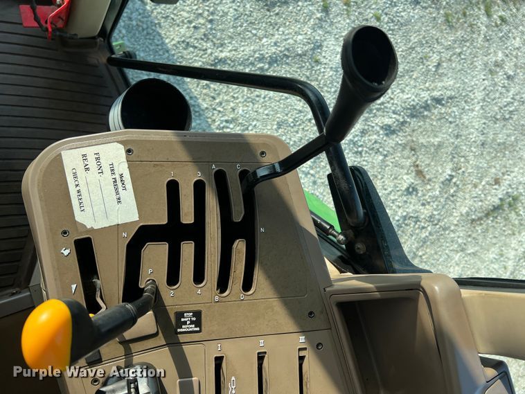 image for item LI9566 John Deere 7130  tractor