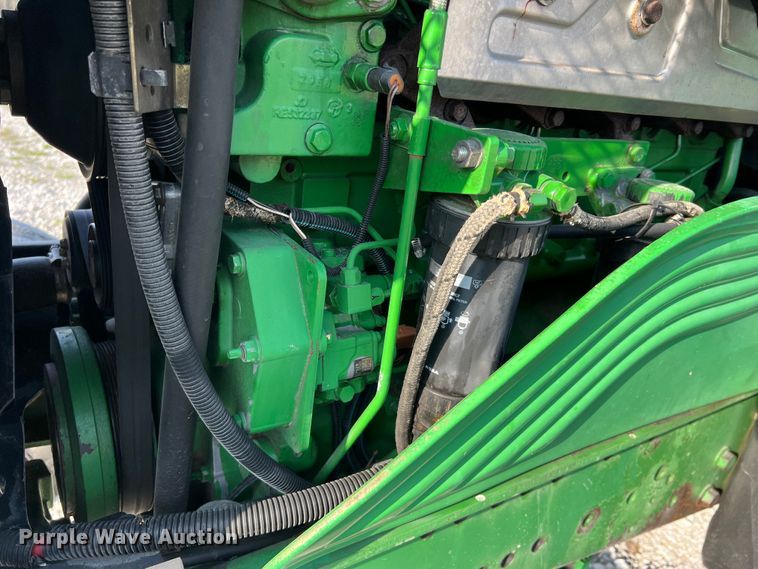 image for item LI9566 John Deere 7130  tractor