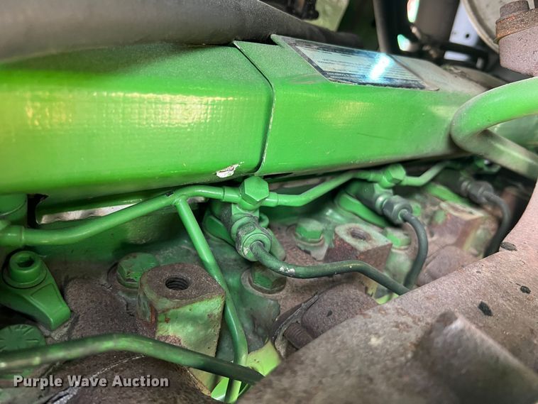 image for item LI9566 John Deere 7130  tractor