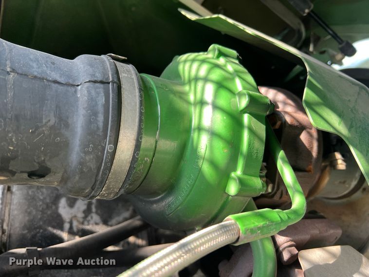 image for item LI9566 John Deere 7130  tractor