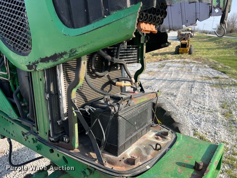 image for item LI9566 John Deere 7130  tractor