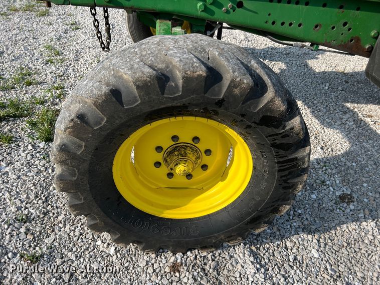 image for item LI9566 John Deere 7130  tractor