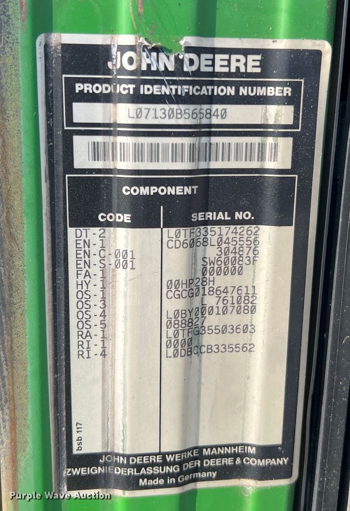 image for item LI9566 John Deere 7130  tractor