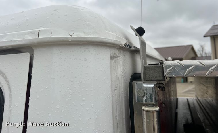 image for item LI9571 1995 Freightliner FL70  pumper fire truck