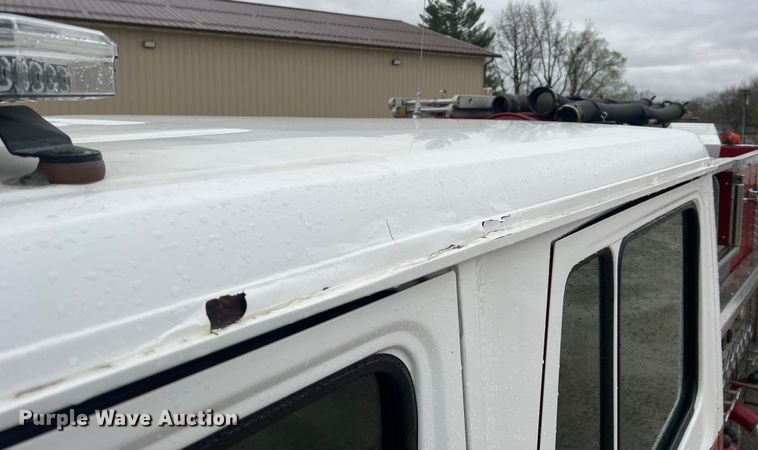 image for item LI9571 1995 Freightliner FL70  pumper fire truck