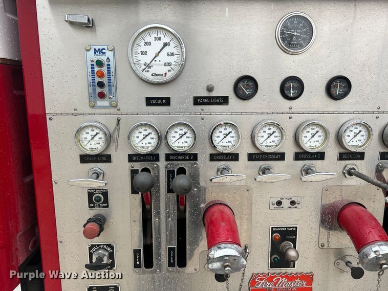 image for item LI9571 1995 Freightliner FL70  pumper fire truck