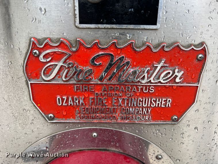 image for item LI9571 1995 Freightliner FL70  pumper fire truck