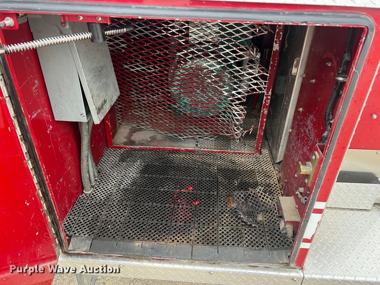 image for item LI9571 1995 Freightliner FL70  pumper fire truck