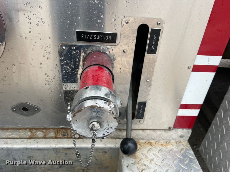 image for item LI9571 1995 Freightliner FL70  pumper fire truck